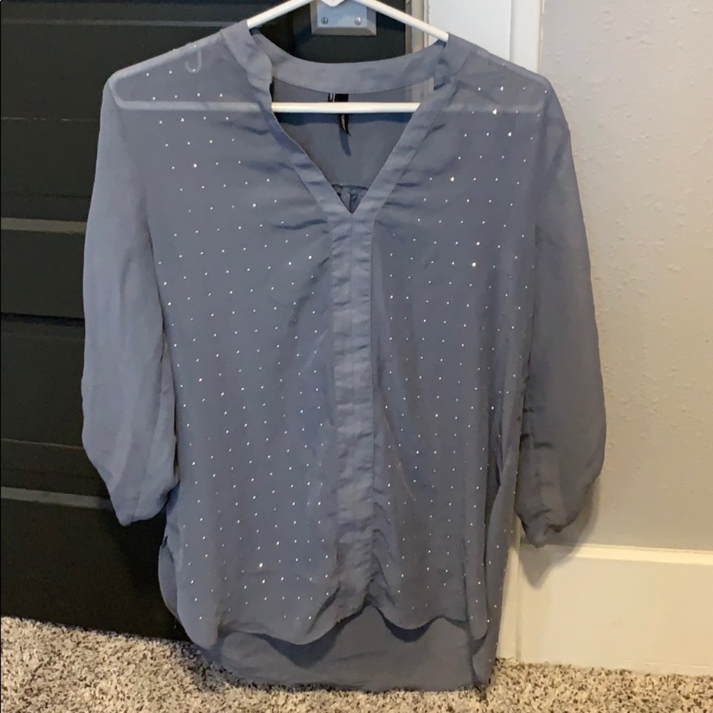 Gray top